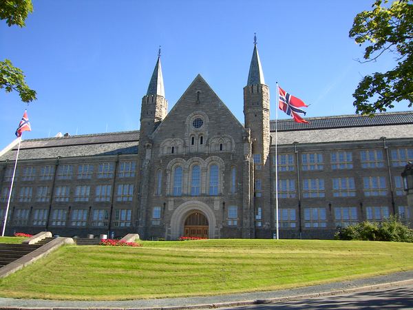 Hauptgebäude der Norwegian University of Science and Technology in Trondheim